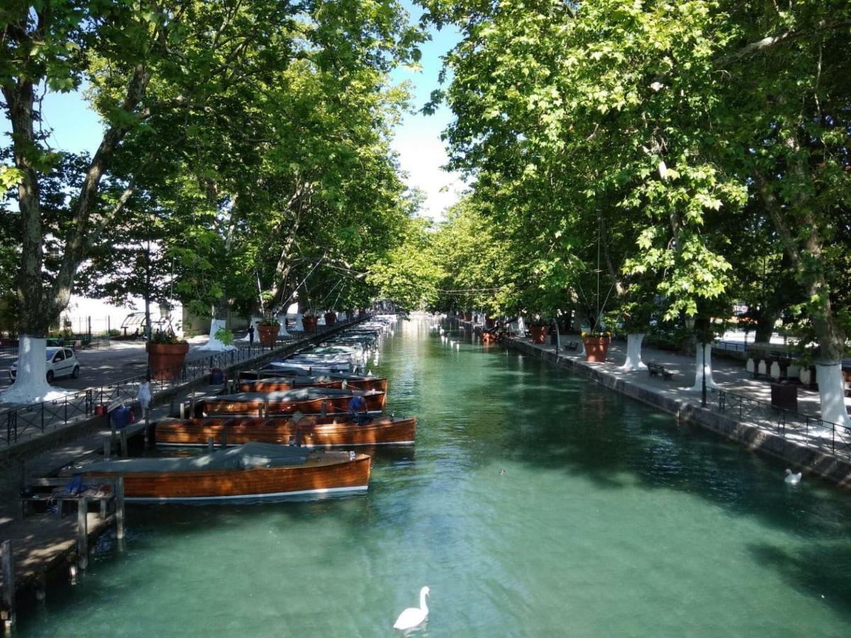 Lp Anne Annecy Exterior foto